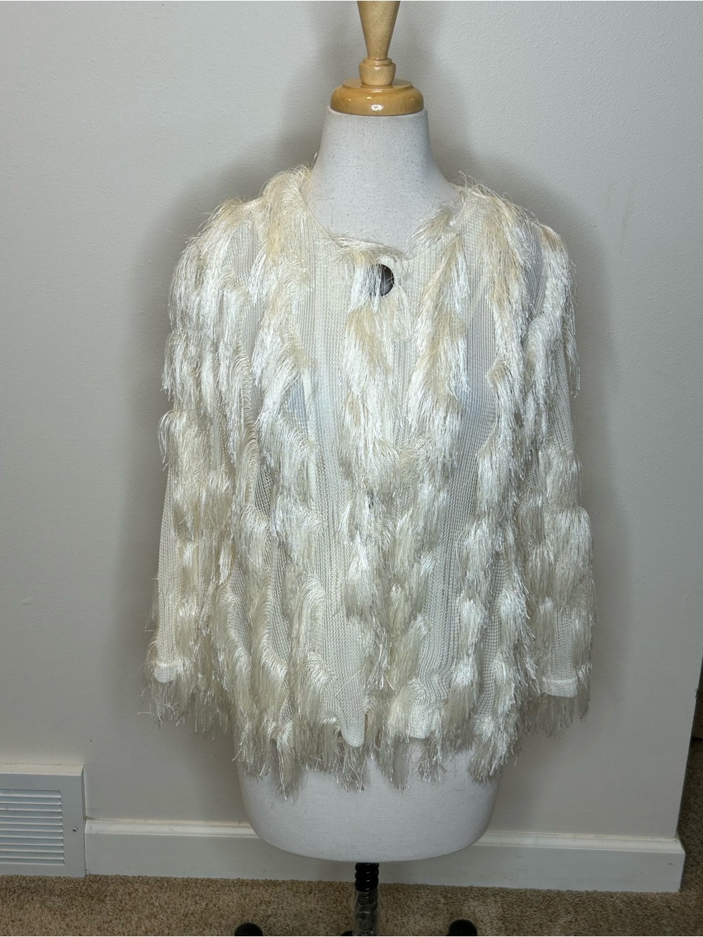 Colleen Lopez Cream Eyelash Fringe Knit Cardigan Size M NEW
